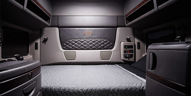 International Truck HX Series - Diamond Elite Interior